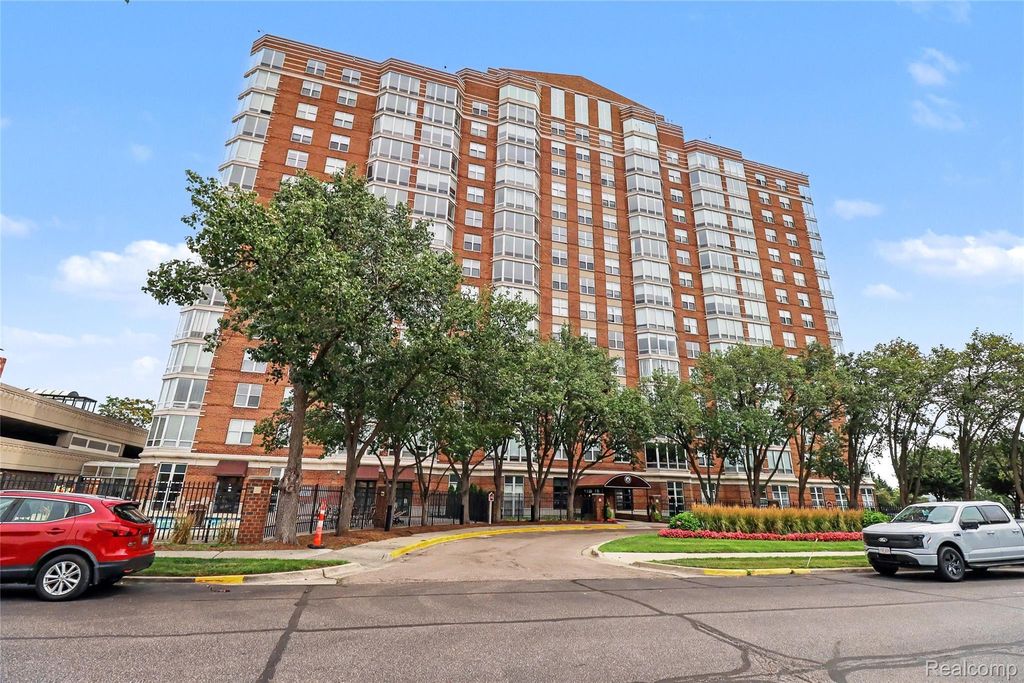 250 E Harbortown Drive 1104, Detroit