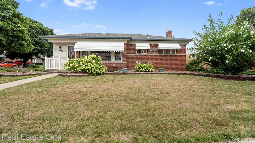 24748 Munson Street, Taylor city