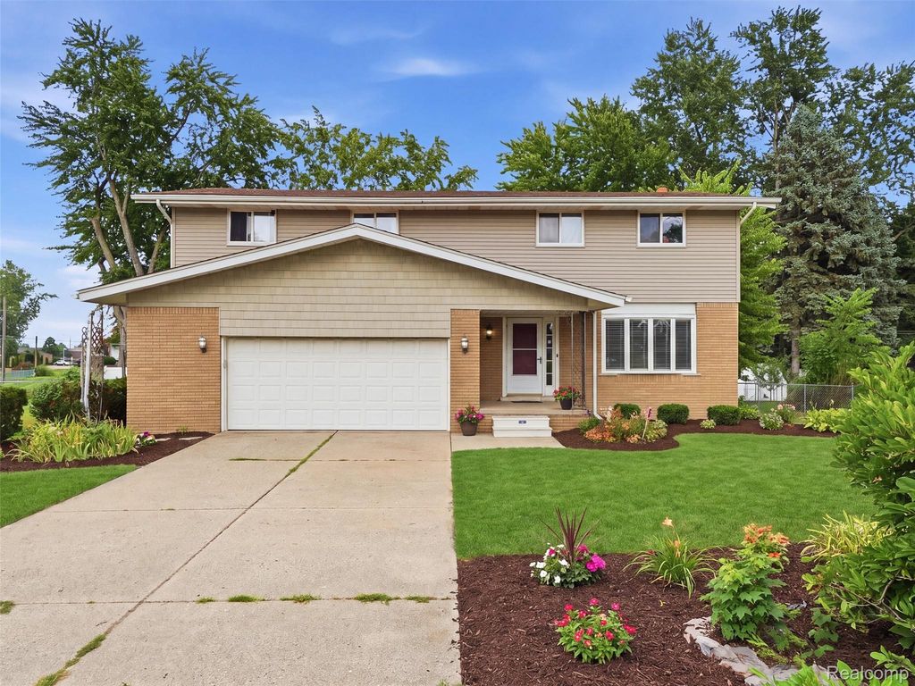 54266 Mound Road, Shelby charter township