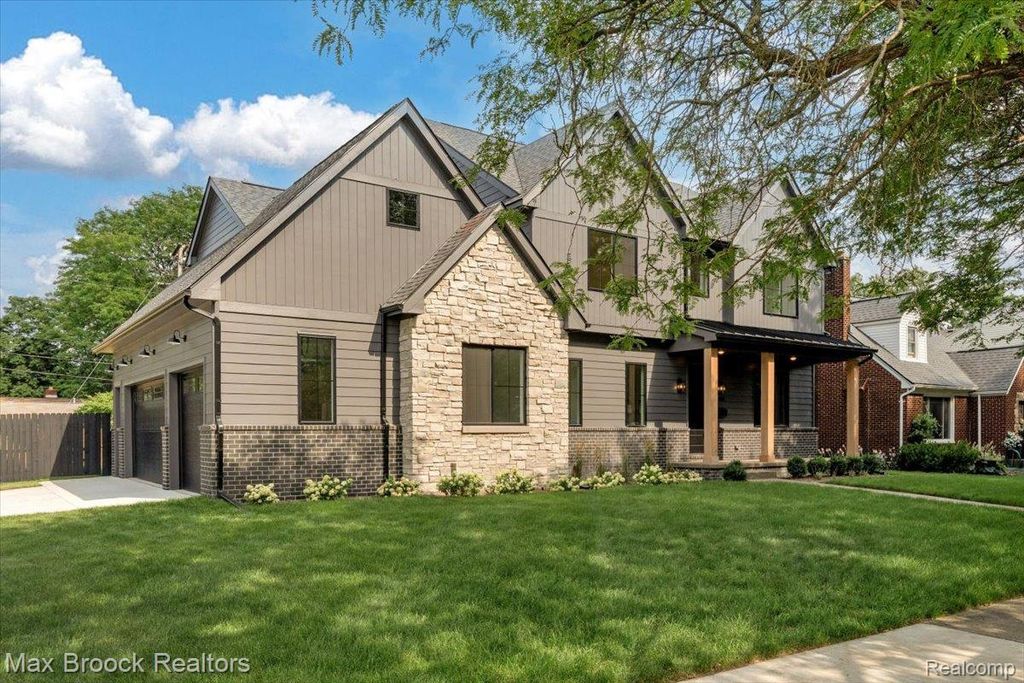 2444 Benjamin Avenue, Royal Oak city