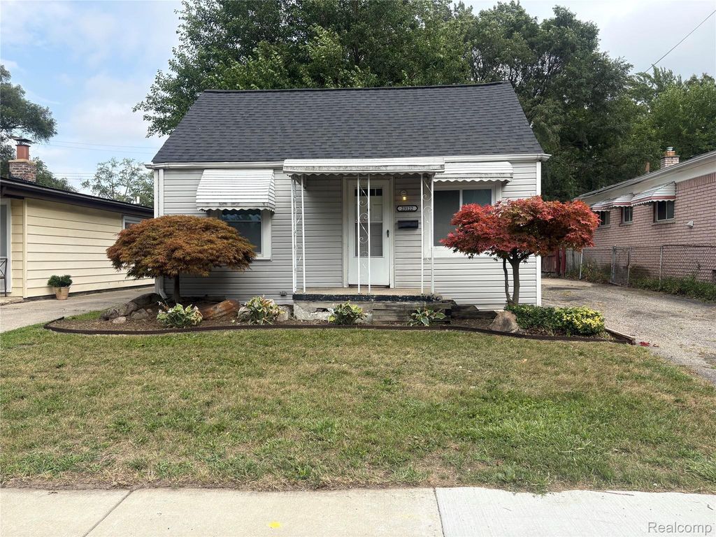 23122 Davey Avenue, Hazel Park city