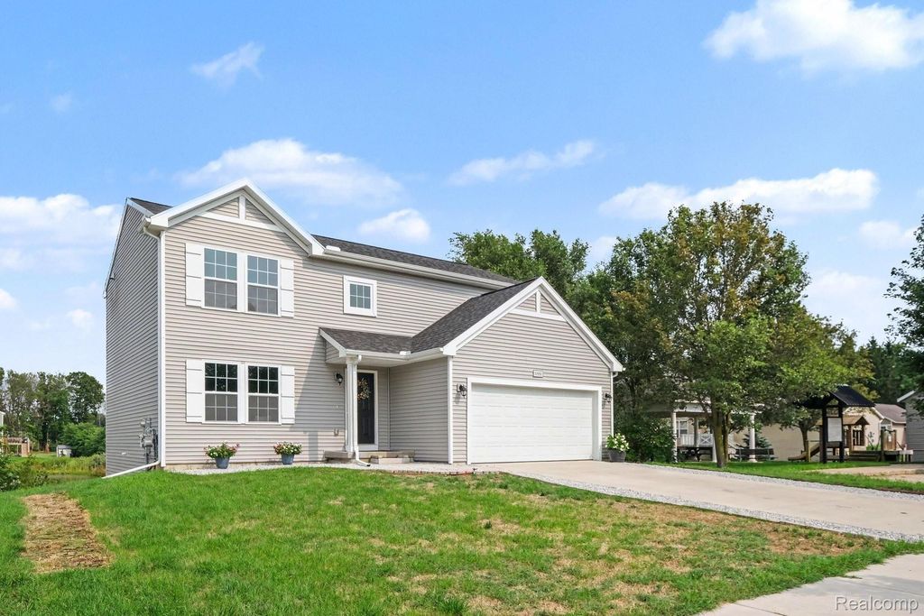 10880 Constant Drive, Allendale
