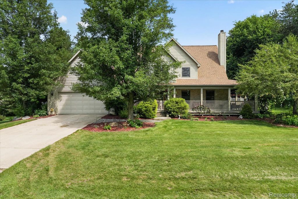7250 W Hidden Lake, Woodhull township