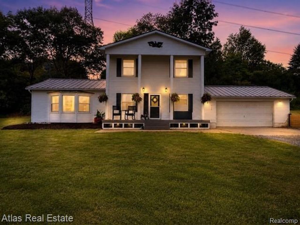 4130 Julie Kim Lane, Hadley township