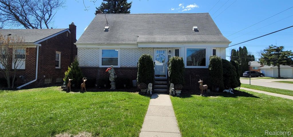 14301 Manhattan Street, Oak Park city