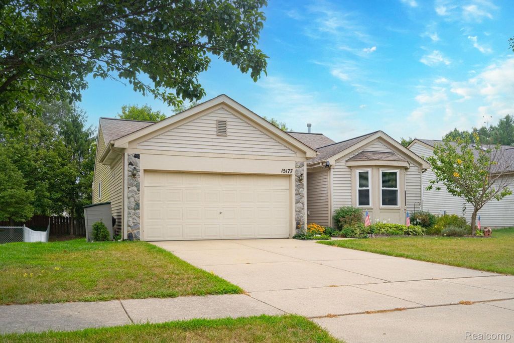 15177 Seeley Drive, Holly