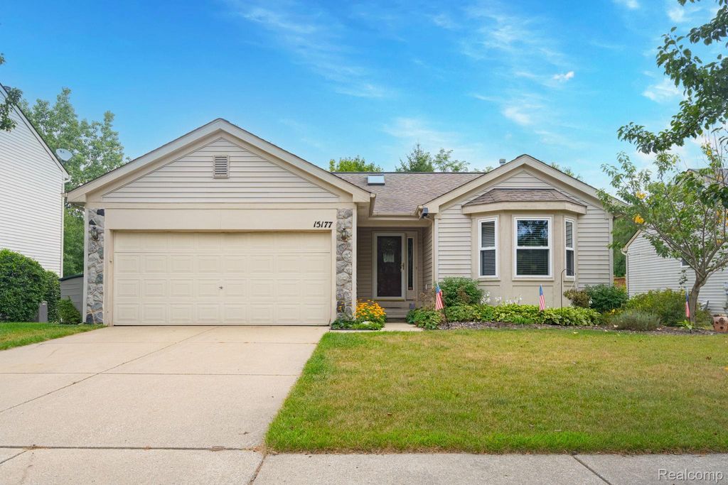 15177 Seeley Drive, Holly village