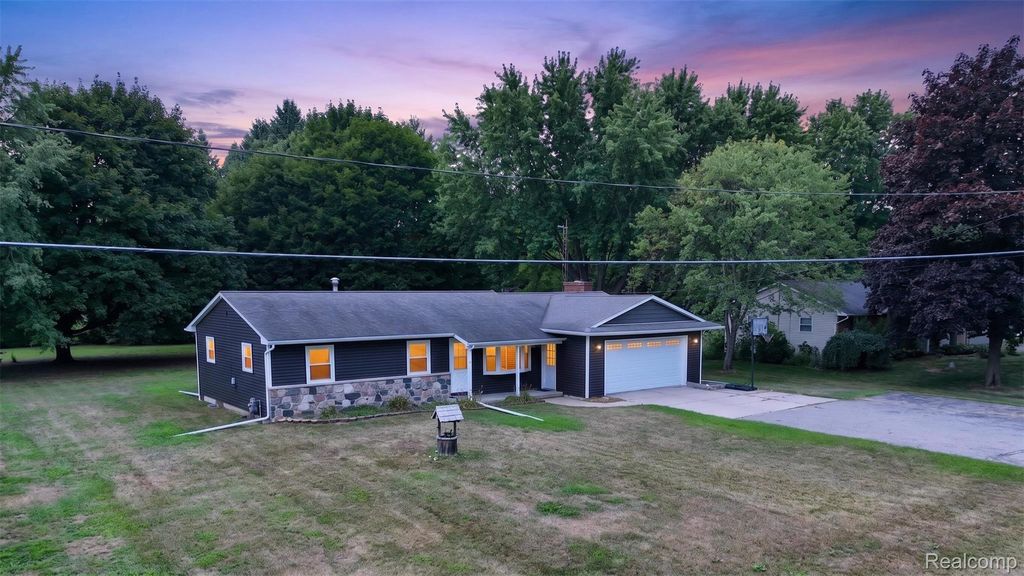12327 N Jennings Road, Vienna charter township
