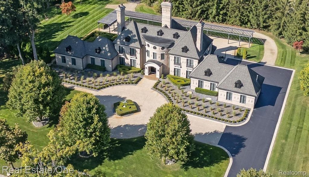 1343 Orchard Ridge Road, Bloomfield Hills