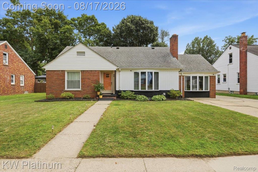 99 High Street, Mt. Clemens city