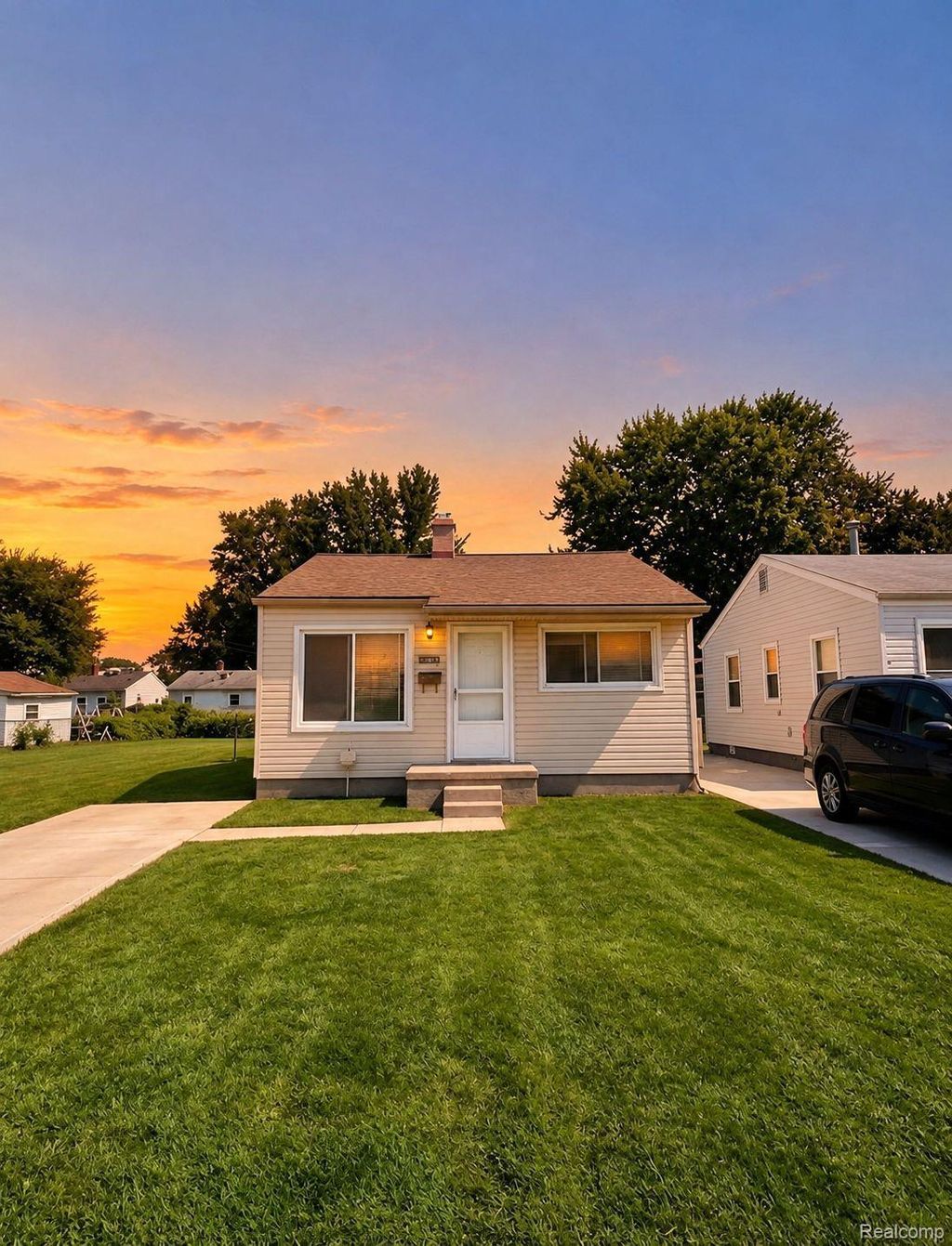 11244 Sherman Avenue, Warren city