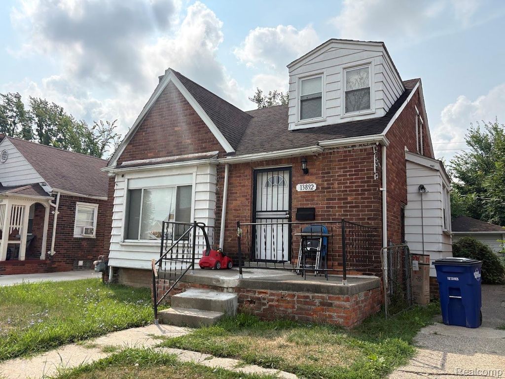 13892 Eastburn Street, Detroit city