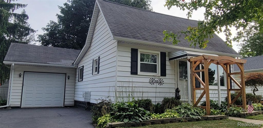 5562 Liberty Street, Dryden village