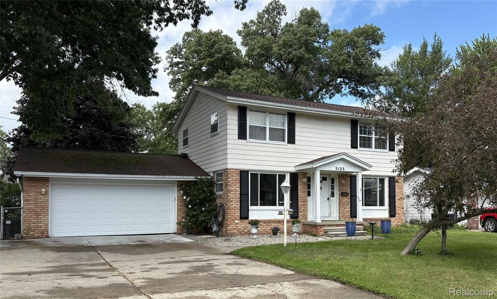 3125 Elk Street, Port Huron city