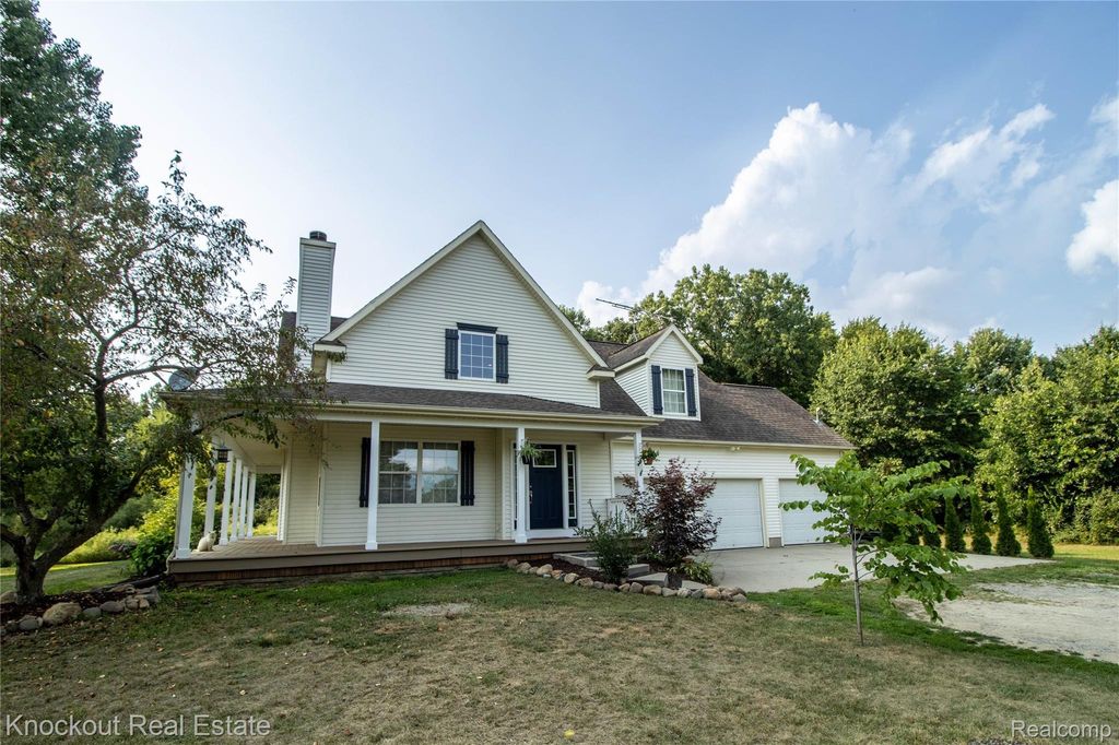 9039 Riverview Court, Montrose charter township