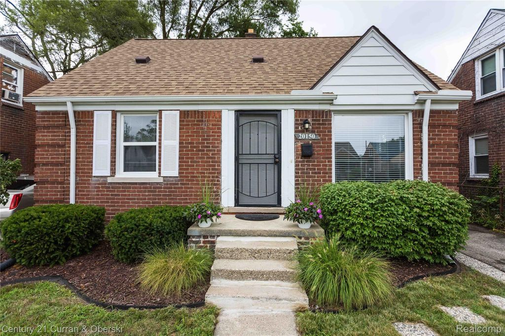20150 Greenlawn Street, Detroit city