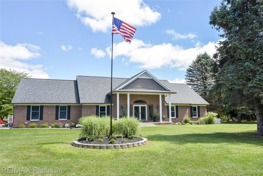 7650 Owosso Road, Fowlerville