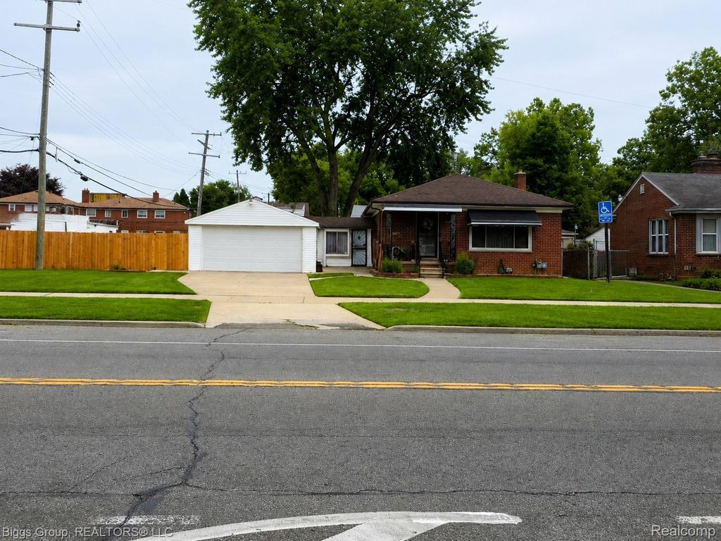 11414 Burt Road, Detroit city