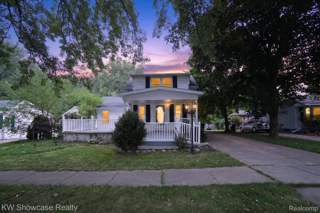 430 Power Street, Fowlerville village