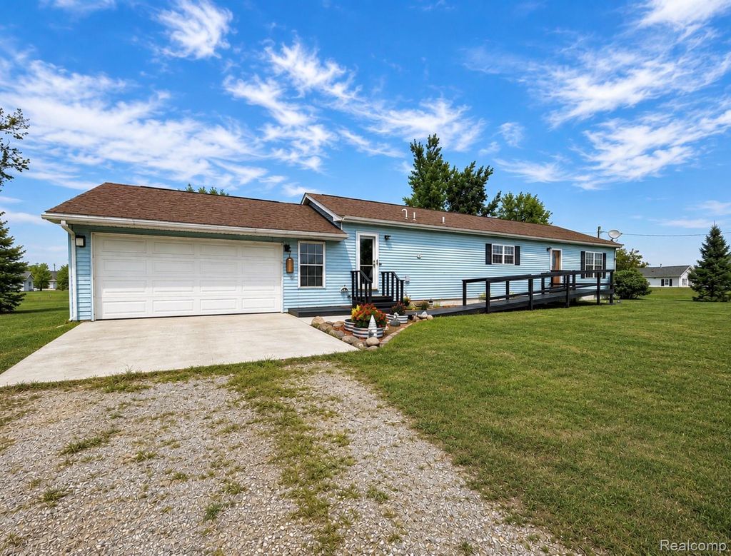 1145 Cass Avenue Road, Hampton charter township