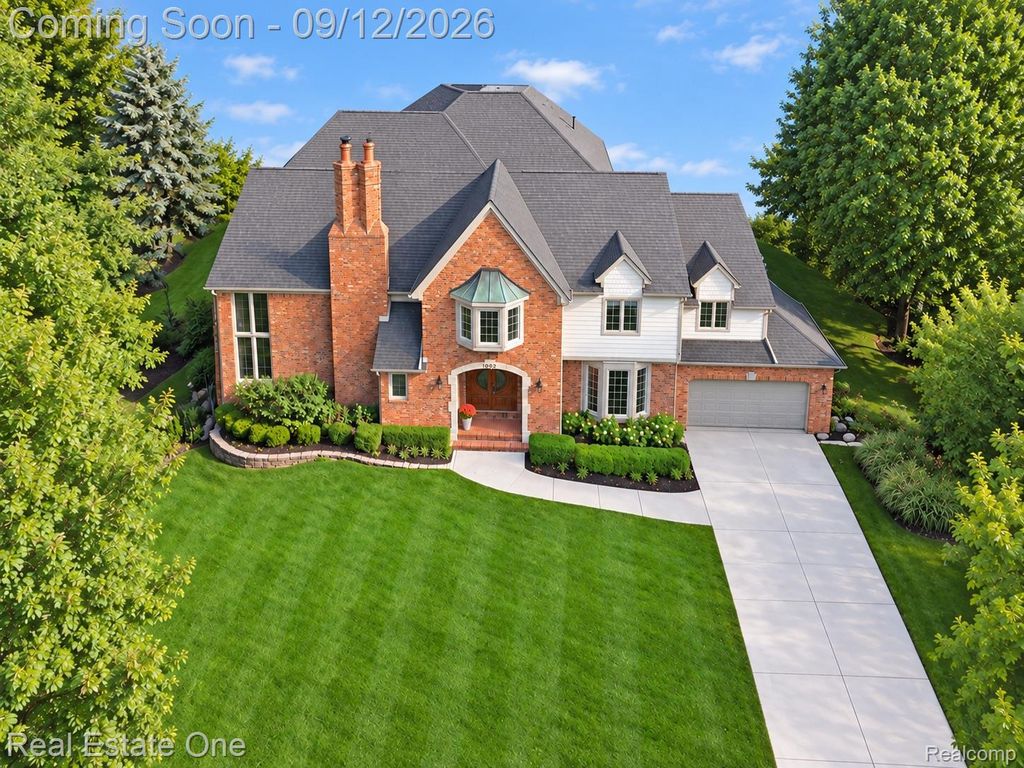 1982 Heritage Hill Court, Rochester Hills city