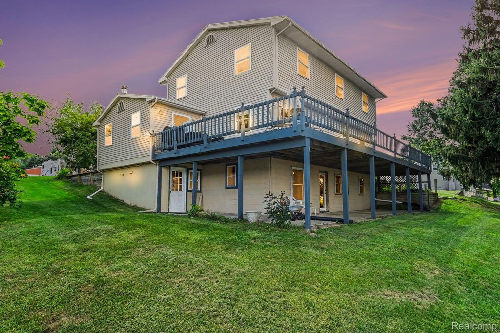 6145 South Drive, Deerfield township