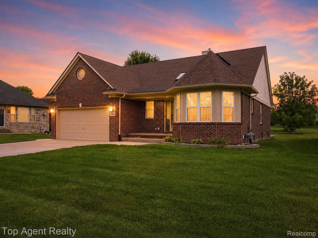 40580 Long Horn Drive, Sterling Heights city