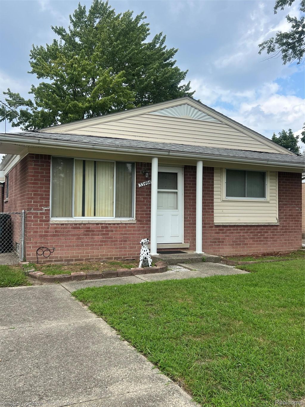 33464 Beechnut Street, Westland city