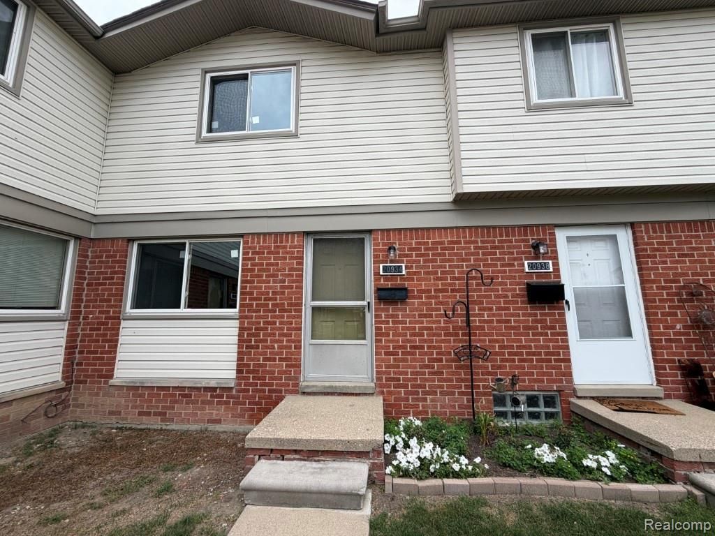 20934 Hunt, Roseville city