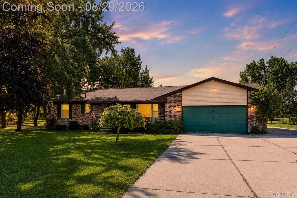 704 E Lovell Drive, Troy city