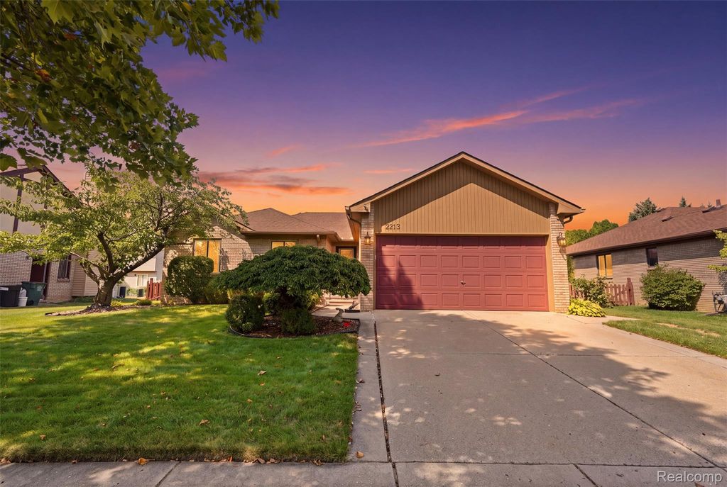 2213 Prescott Drive, Troy city