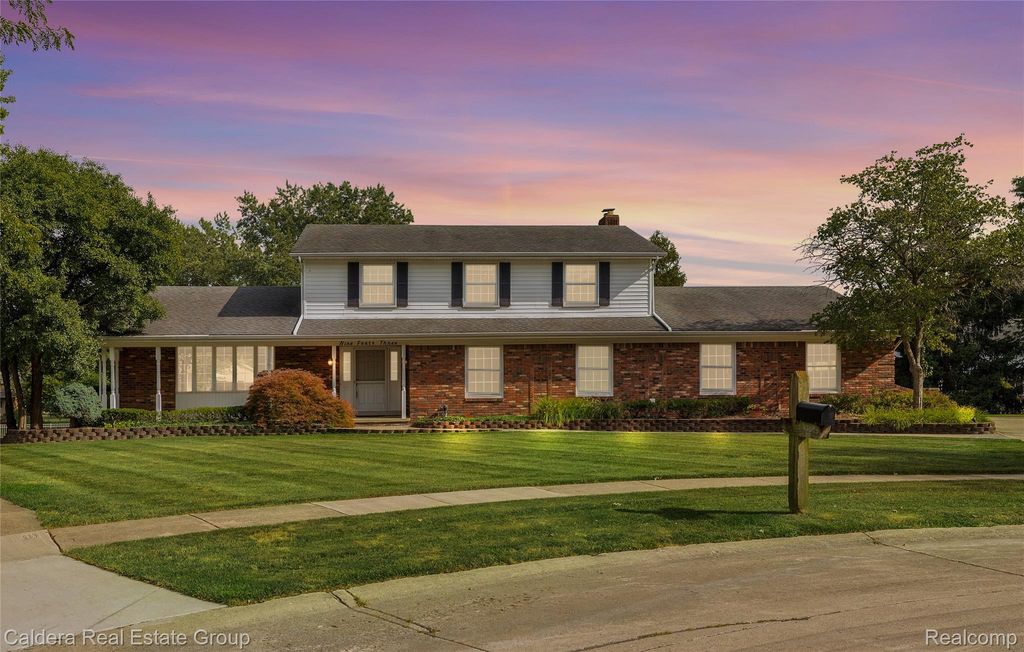 943 Huntsford Court, Troy city