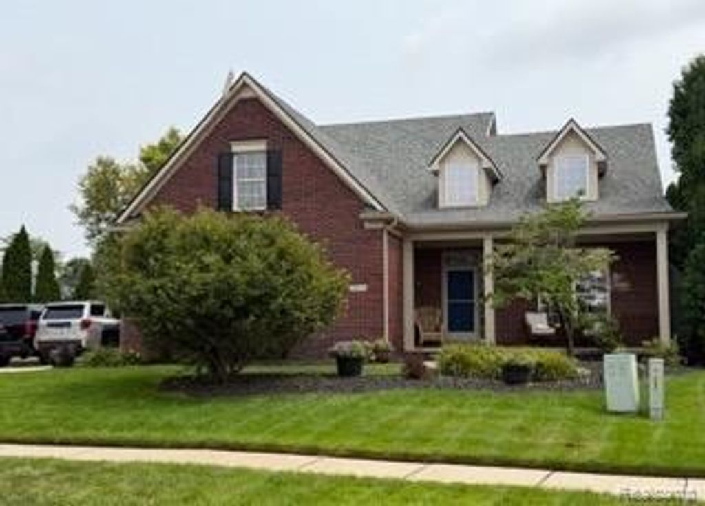 28351 Aspen Boulevard, Flat Rock city