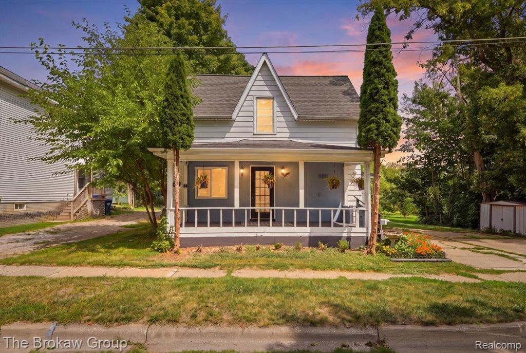 250 Fox Street, Lapeer city