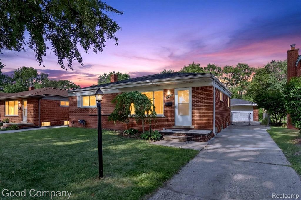 29535 Milton Avenue, Madison Heights city