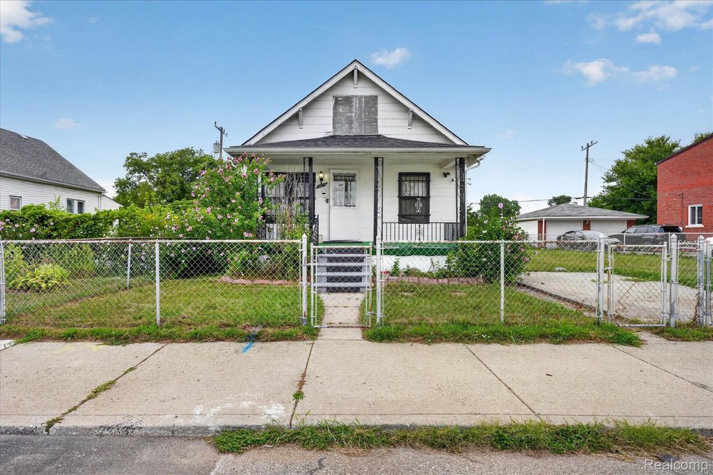 13228 Mitchell Street, Detroit city