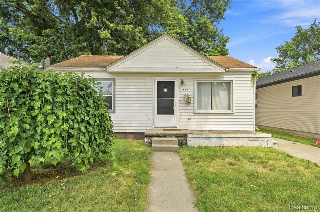 1527 E Meyers Avenue, Hazel Park city