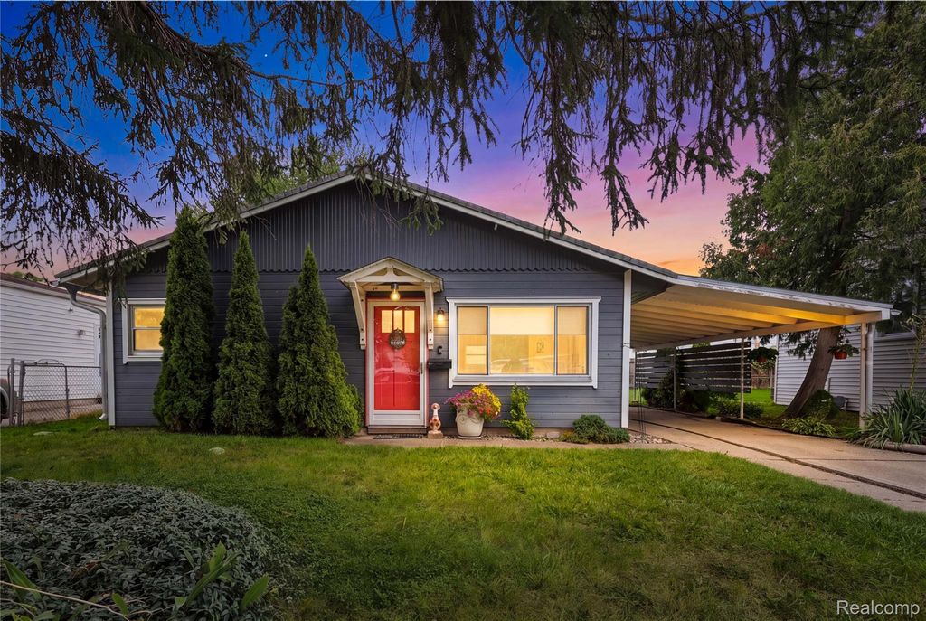62 Madison Avenue, Clawson city