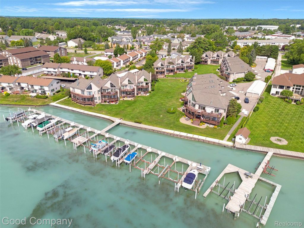 50684 Harbour View Drive N, New Baltimore