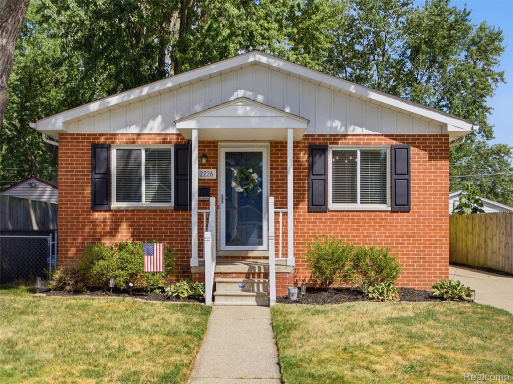 2226 Kipling Avenue, Berkley city