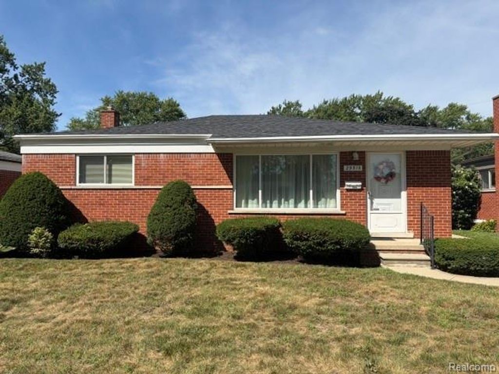 29515 Milton Avenue, Madison Heights city