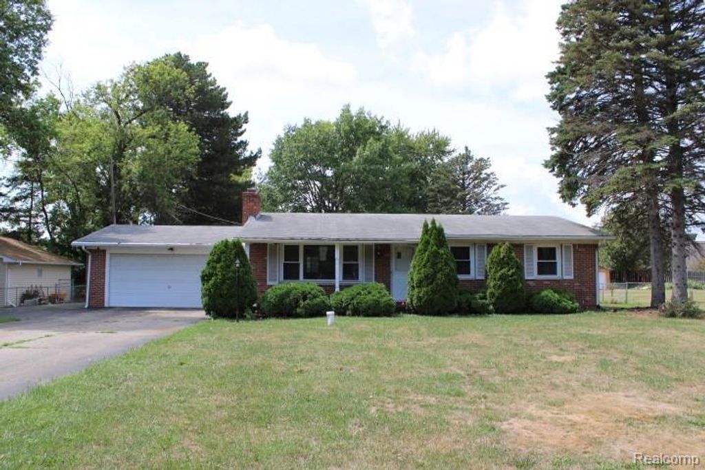 1031 Arapaho Drive, Burton city