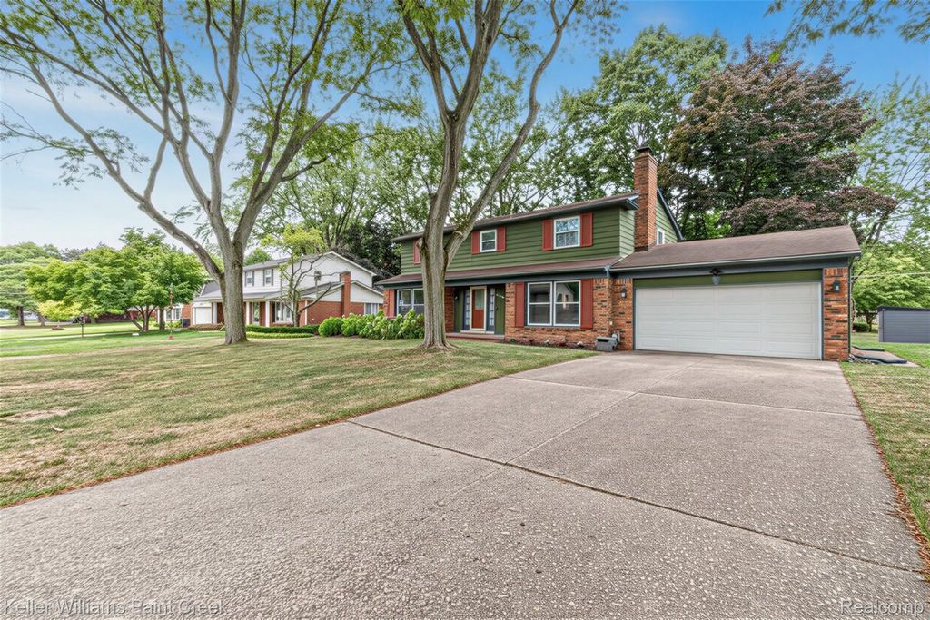 29859 Club House Lane, Farmington Hills