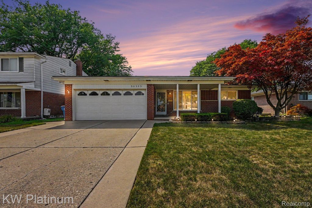 30323 Marrocco Drive, Warren city