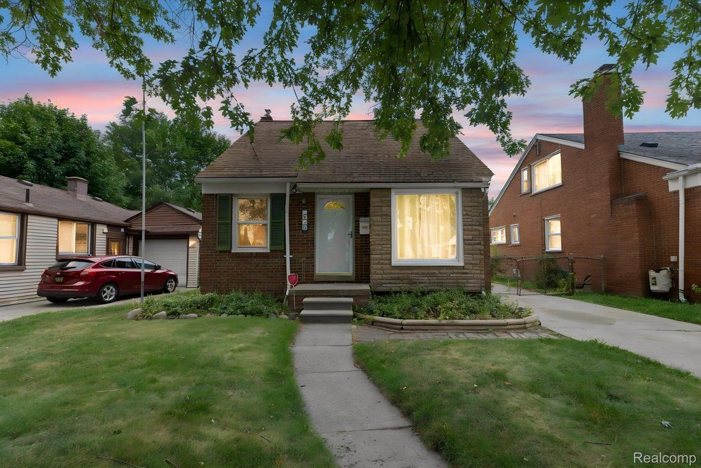 1849 Mayburn Street, Dearborn city