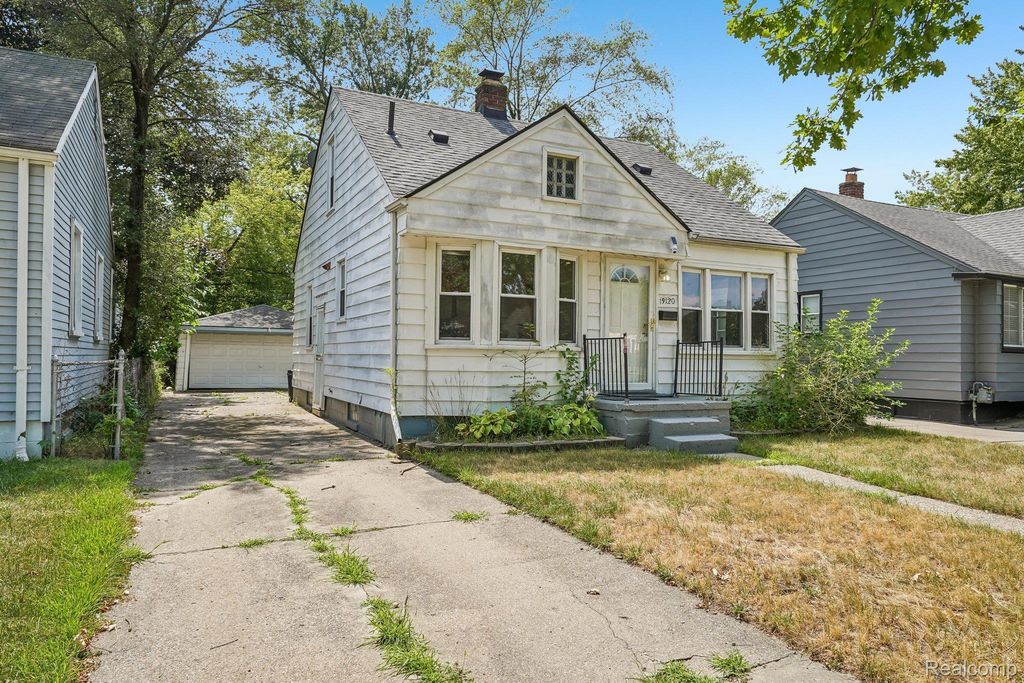 19120 Woodside Street, Harper Woods city