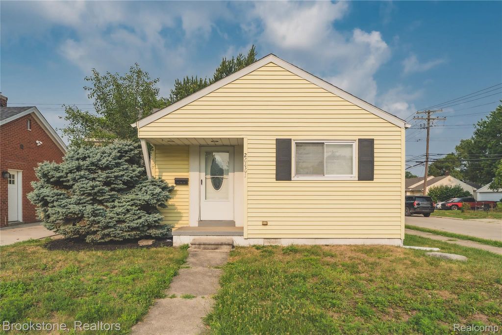 26461 Belanger Street, Roseville city