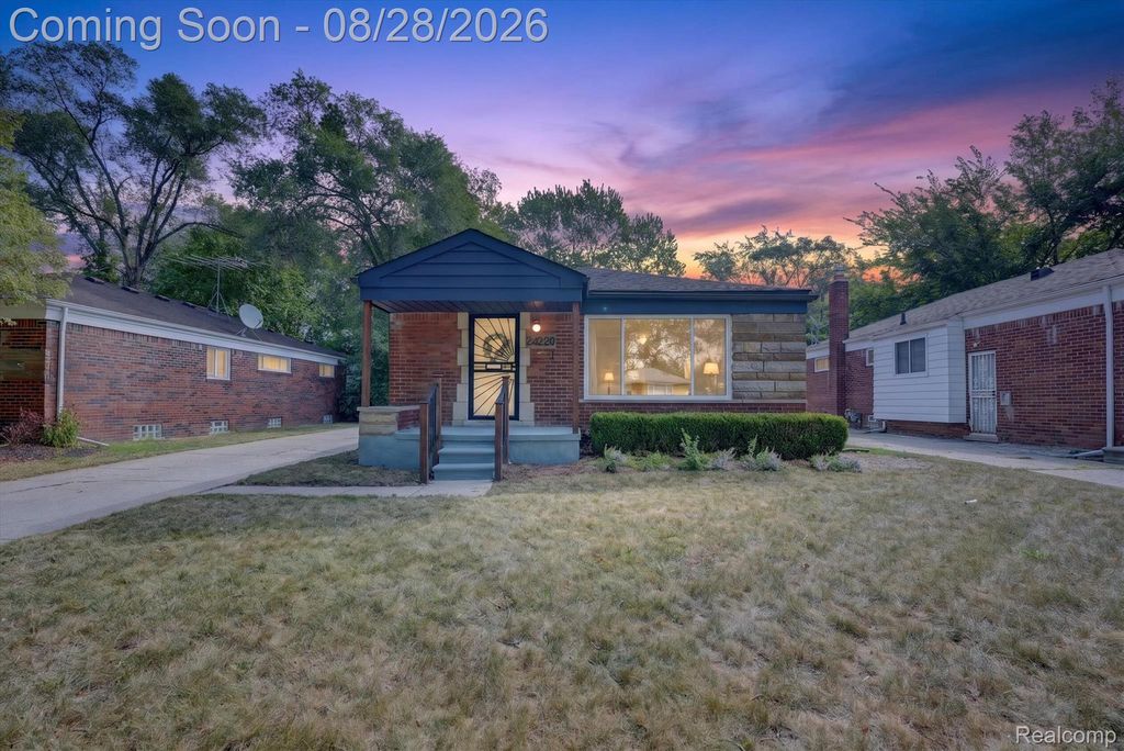 24220 Scotia Road, Oak Park city