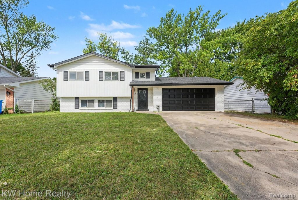 720 Jamestown Road, Auburn Hills