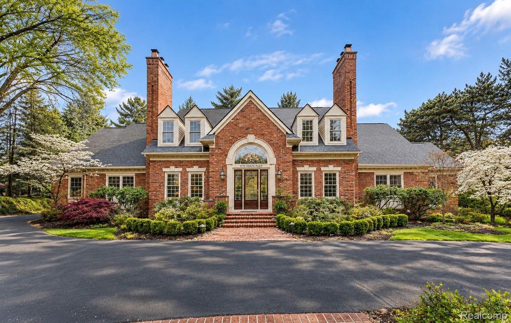 2972 Heron Place, Bloomfield charter township